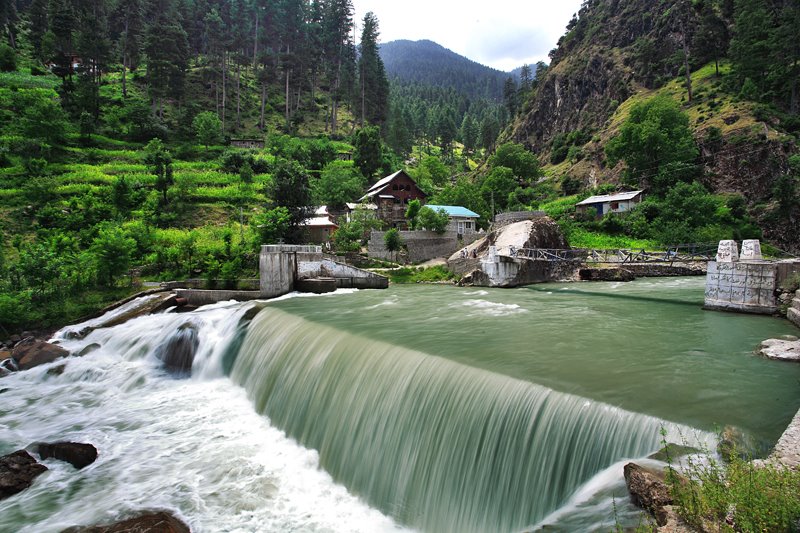 Kundal-Shahi-Neelum-Valley-Azad-Kashmir.jpg