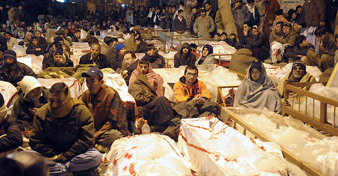 quetta-hazara-protests-afp-670.jpg