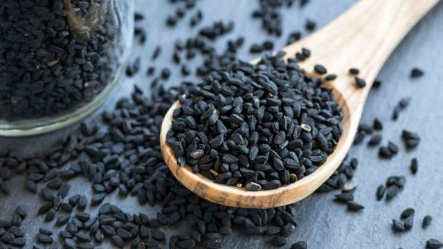 kalonji-seeds-black-cumin.jpg