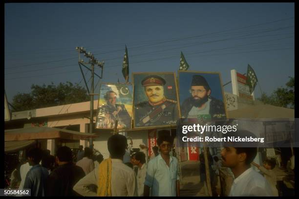 townspeople-by-portraits-of-islamic-peoples-party-ldr-mian-nawaz-sharif-late-pres-zia-ul-haq.jpg