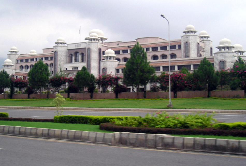 House_of_the_Prime_Minister_of_Pakistan_in_Islamabad.jpg