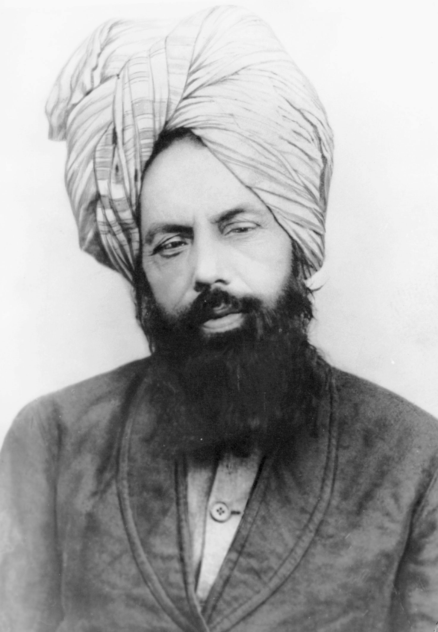 Mirza_Ghulam_Ahmad_%28c._1897%29.jpg